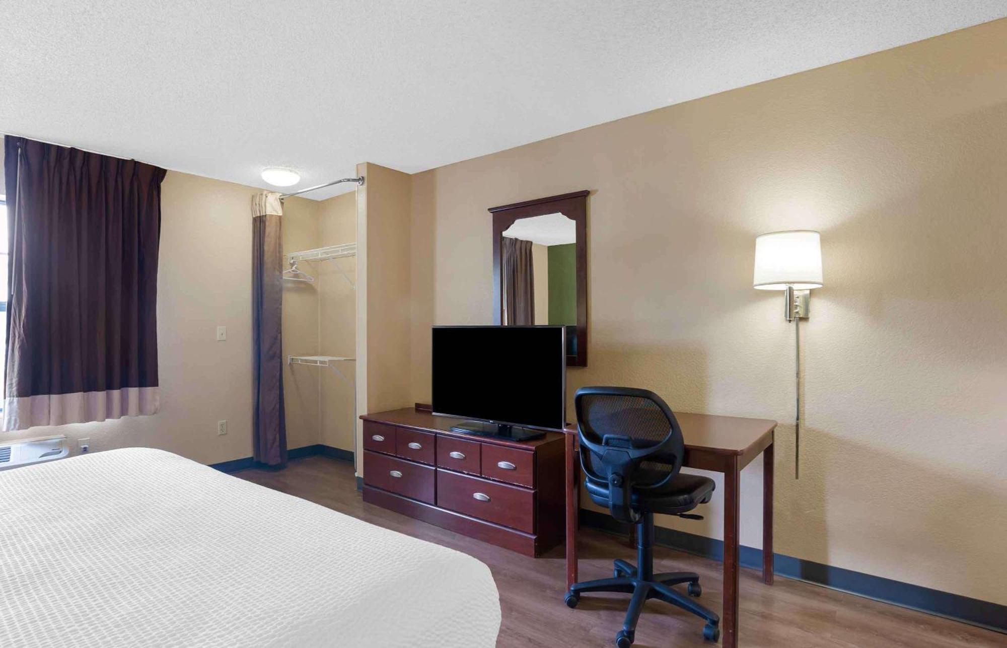 Extended Stay America Select Suites - Raleigh - Cary - Regency Parkway South Εξωτερικό φωτογραφία