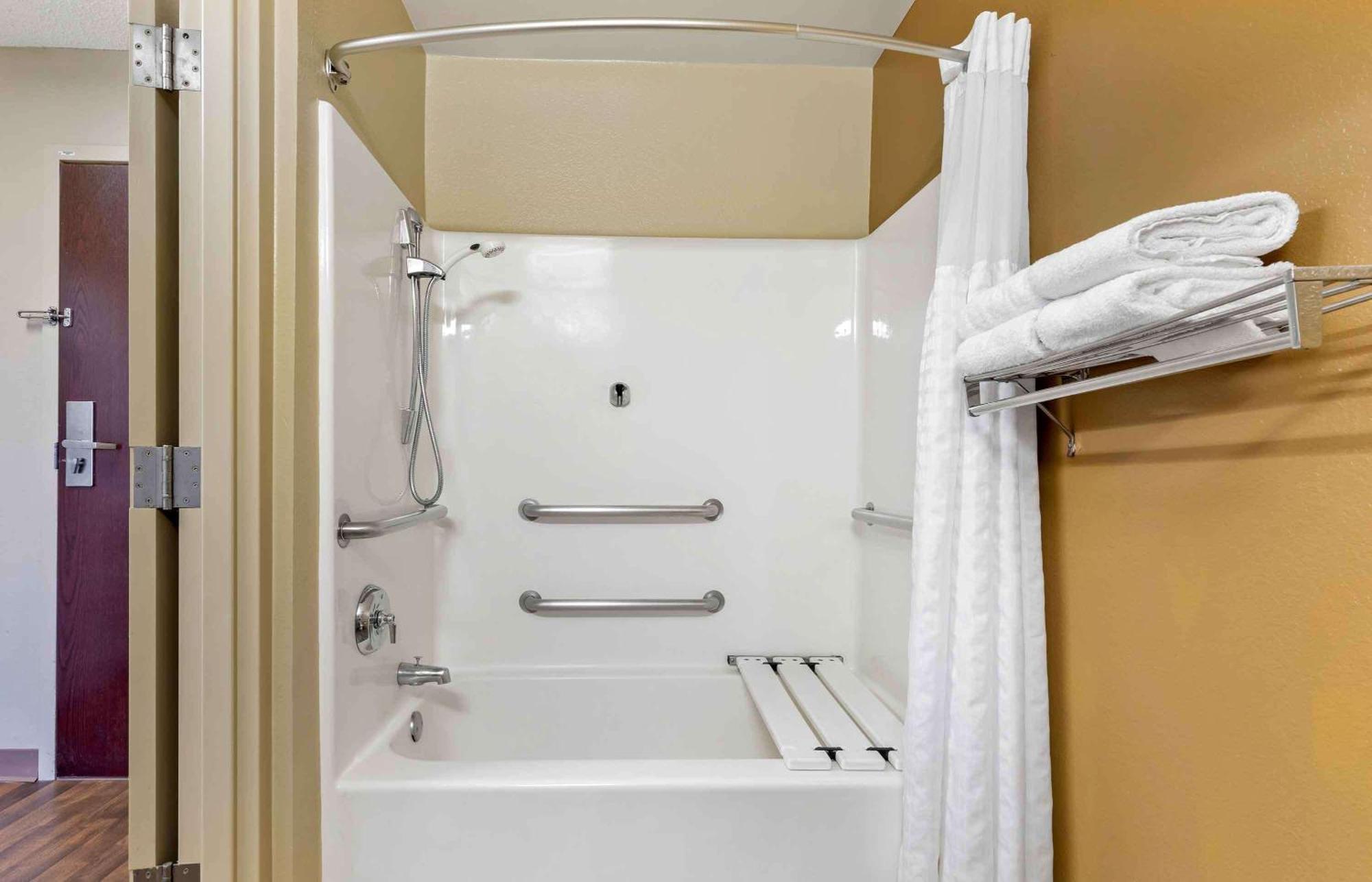 Extended Stay America Select Suites - Raleigh - Cary - Regency Parkway South Εξωτερικό φωτογραφία