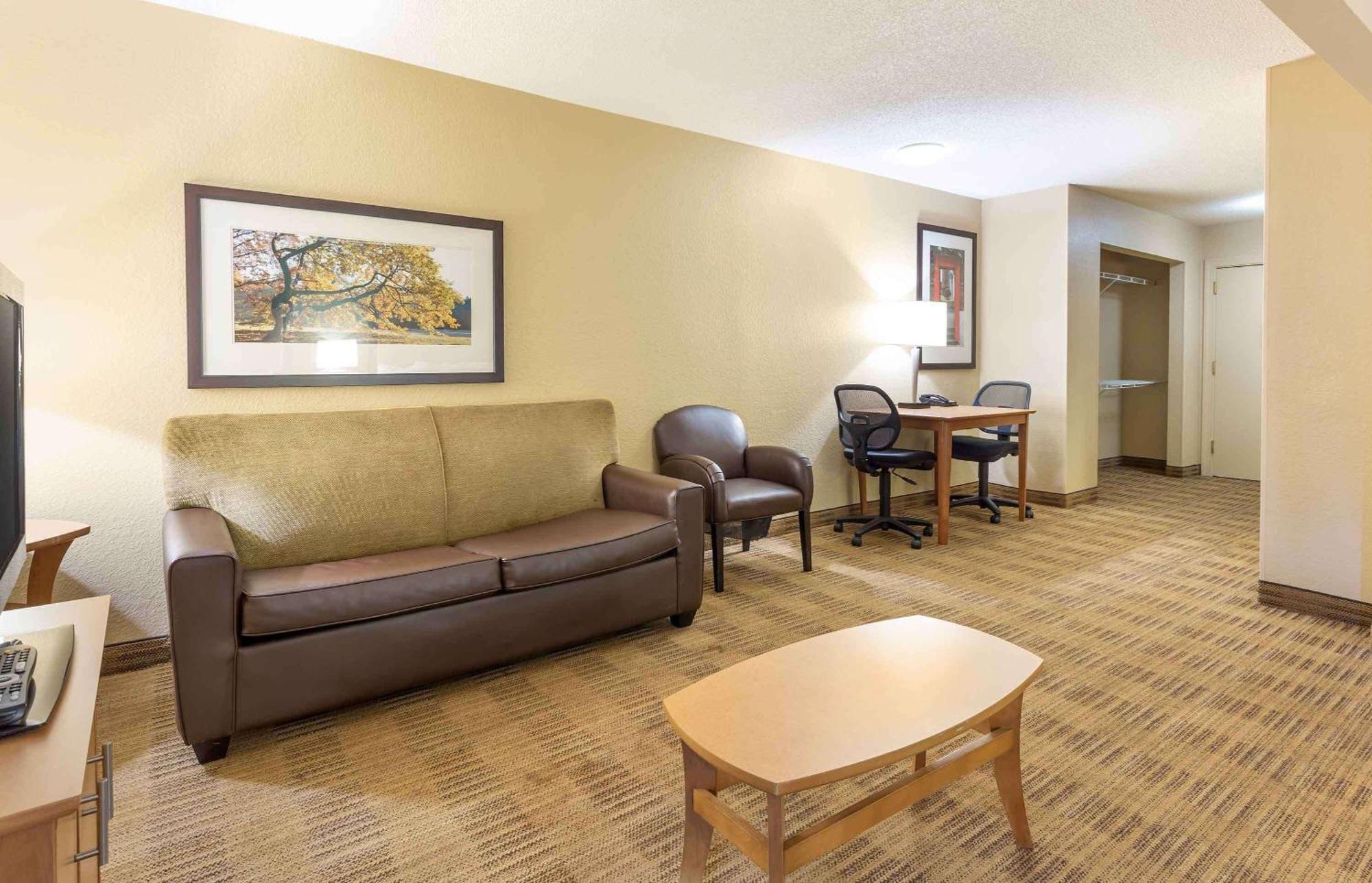 Extended Stay America Select Suites - Raleigh - Cary - Regency Parkway South Εξωτερικό φωτογραφία