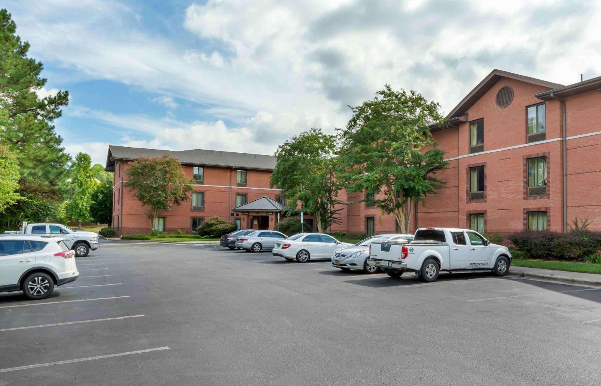 Extended Stay America Select Suites - Raleigh - Cary - Regency Parkway South Εξωτερικό φωτογραφία