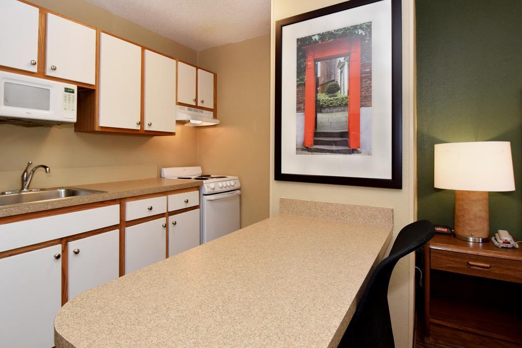 Extended Stay America Select Suites - Raleigh - Cary - Regency Parkway South Εξωτερικό φωτογραφία